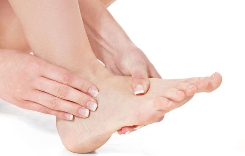 Bàn chân là lá gan thứ 2 của con người, nếu xuất hiện 4 dấu hiệu này cảnh báo bệnh nguy hiểm