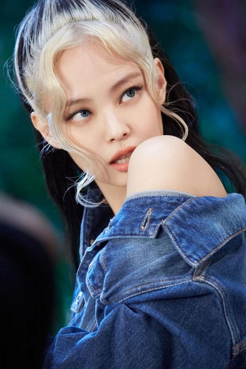 Jennie-trang-diem2