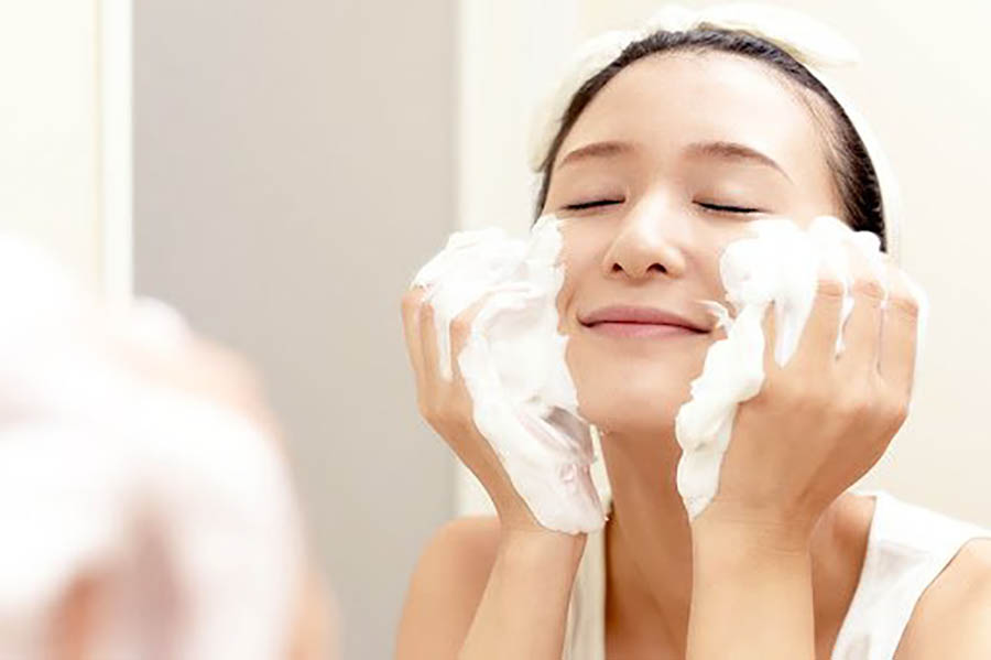 5 nguyên tắc cần phải nắm rõ khi sử dụng sữa rửa mặt để da luôn sạch
