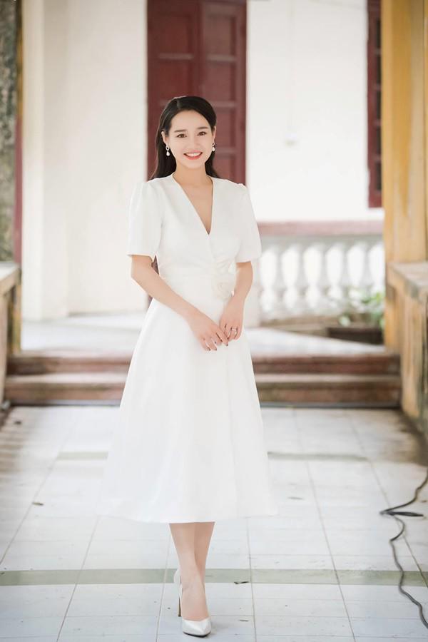 Top đầm trắng 'thượng hạng' của sao Việt