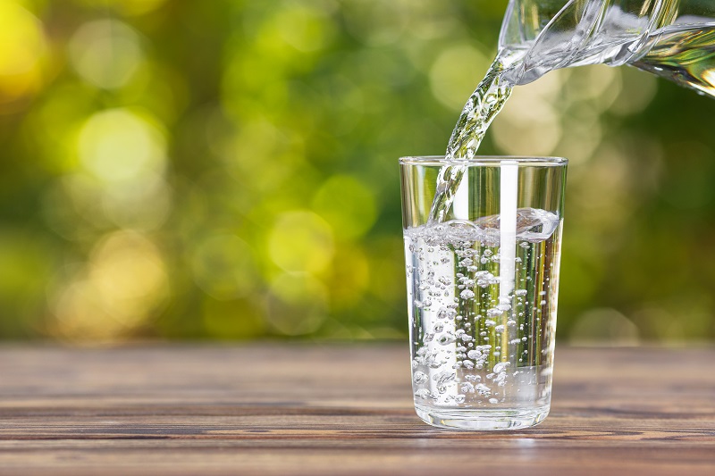 4 kiểu uống nước âm thầm phá hủy thận: Số 1 nhiều người mắc phải