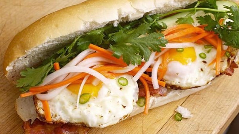 banh-mi-op-lamaster-800x450