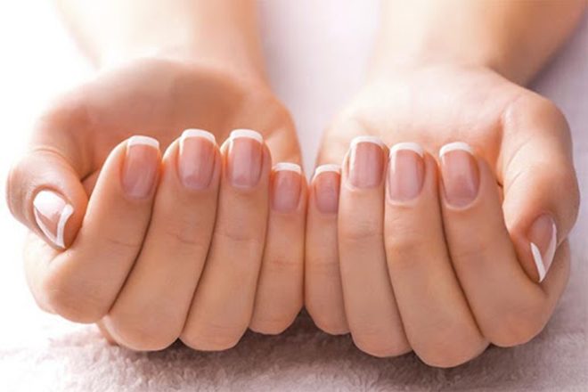 6 tips chăm sóc móng tay sau khi tẩy gel để giúp móng chắc khỏe, không bị xỉn màu