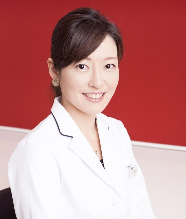 Nữ bác sĩ người Nhật Sakako Hibino    