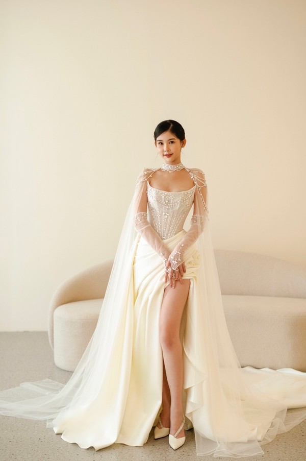 Vú em lương 120 triệutháng nhà Đoàn Di Băng đi lấy chồng mời tiệc 1000  khách diện váy cưới của thương hiệu tên tuổi