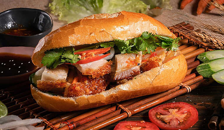 cach-lam-banh-mi-heo-quay-thom-ngon-cho-bua-sang-dinh-duong-202201041047079624