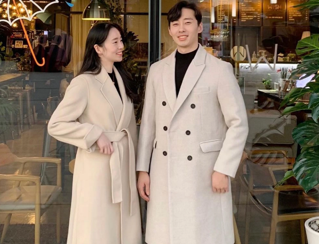 Học cặp đôi Hàn Quốc loạt ý tưởng diện đồ đôi ngày Valentine đơn giản mà ngọt ngào