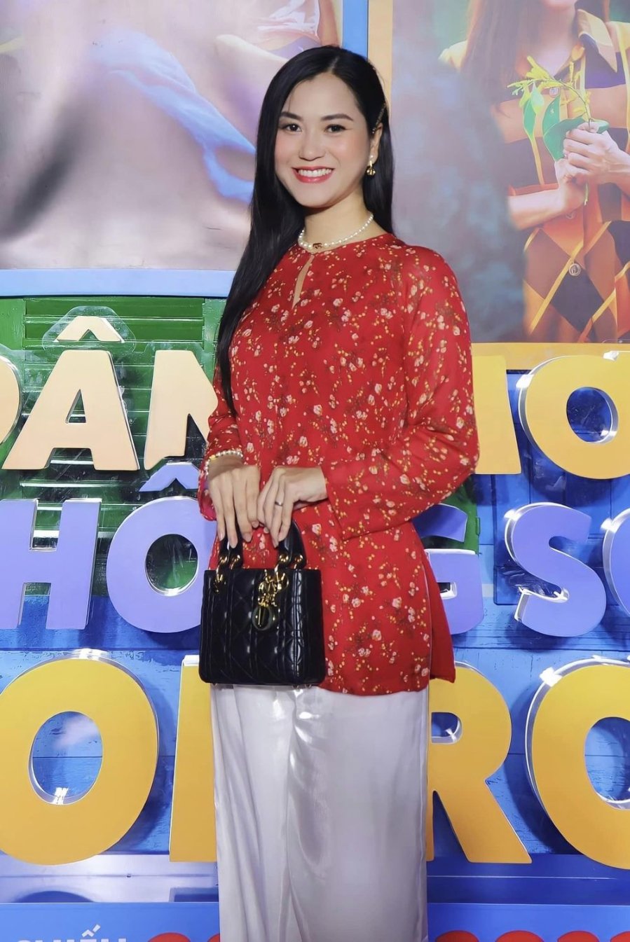 Lâm Vỹ Dạ lên đồ với trang phục truyền thống xứ sở Chùa Vàng, xinh yêu chằng kém gì gái Thái xịn