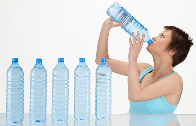Sau khi uống nước nếu thấy 3 biểu hiện này có thể bệnh tật đang trú ngụ