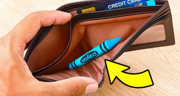 Tại sao bạn nên mang theo bút màu trong ví khi đi du lịch? Lý do rất thực tế