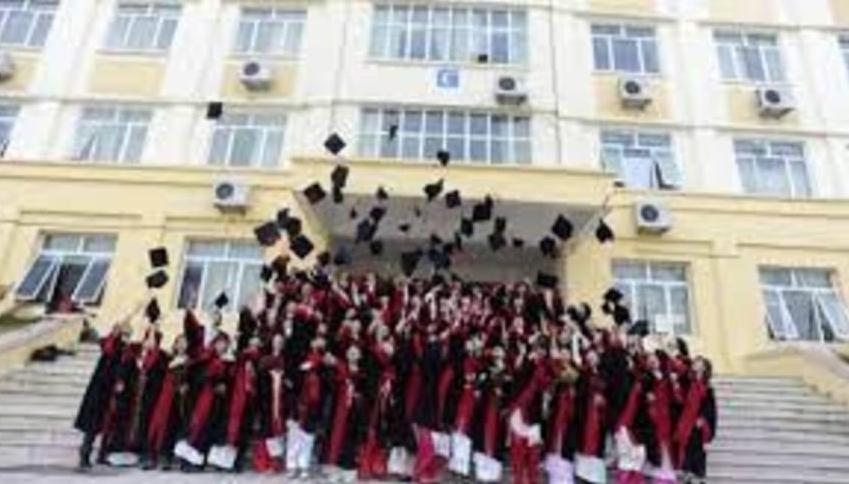 Top 10 trường đại học có học phí thấp nhất Việt Nam, trường thứ 2 ra trường là có việc làm ngay 4