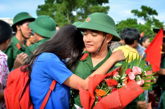 da-ket-hon-co-duoc-mien-di-nghia-vu-quan-su-khong-1