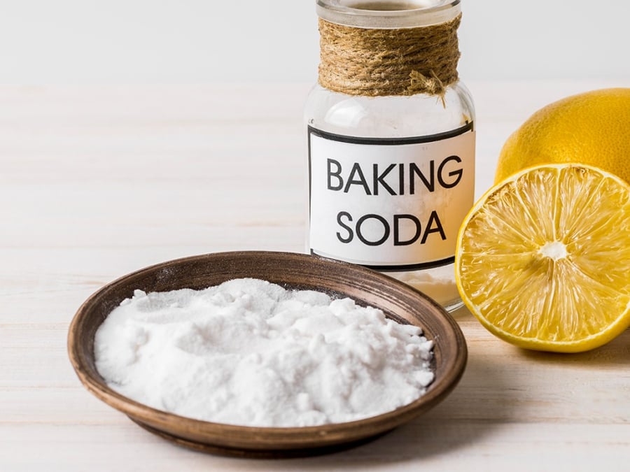 using-baking-soda-organic-clea-3