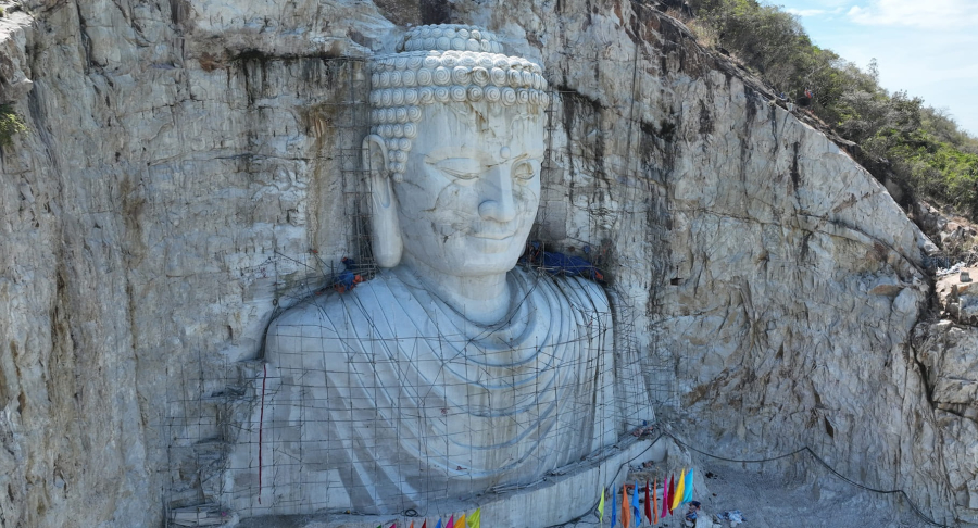Tượng Phật Thích Ca cao nhất thế giới là điểm đến tâm linh mới cho du khách thập phương