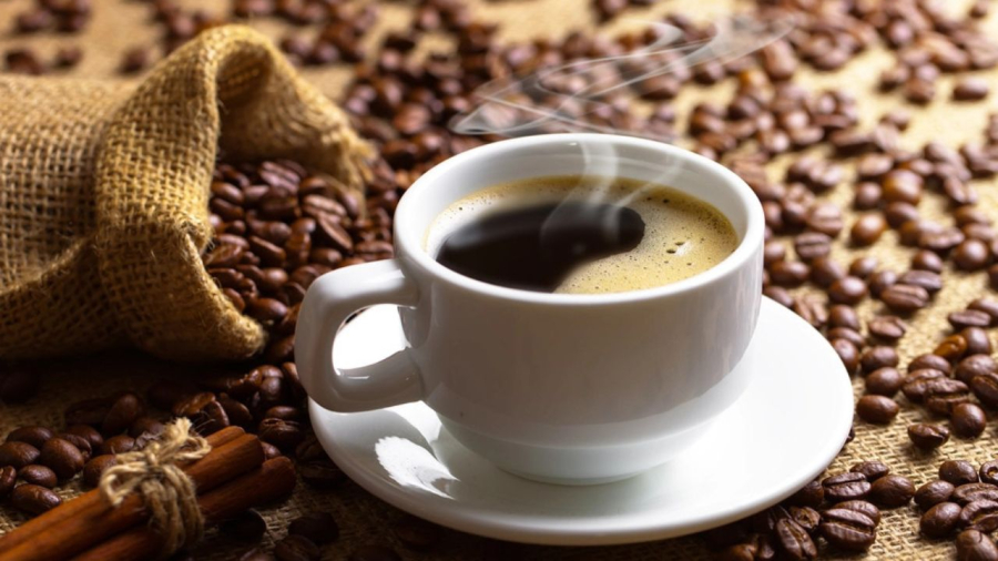 Cà phê không nên uống buổi sáng sau khi thức dậy