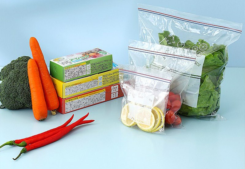 Cà chua, khoai tây, hành tây, mật ong, bánh mì, húng quế là những thực phẩm không nên cho vào ngăn mát mà nên lưu trữ ở nhiệt độ phòng.