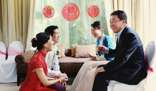 Theo phong tục truyền thống của một số nước phương Đông như Trung Quốc, Việt Nam, Đài Loan, ngày thứ ba sau ngày kết hôn được coi là ngày cô dâu phải quay về quê ngoại.    