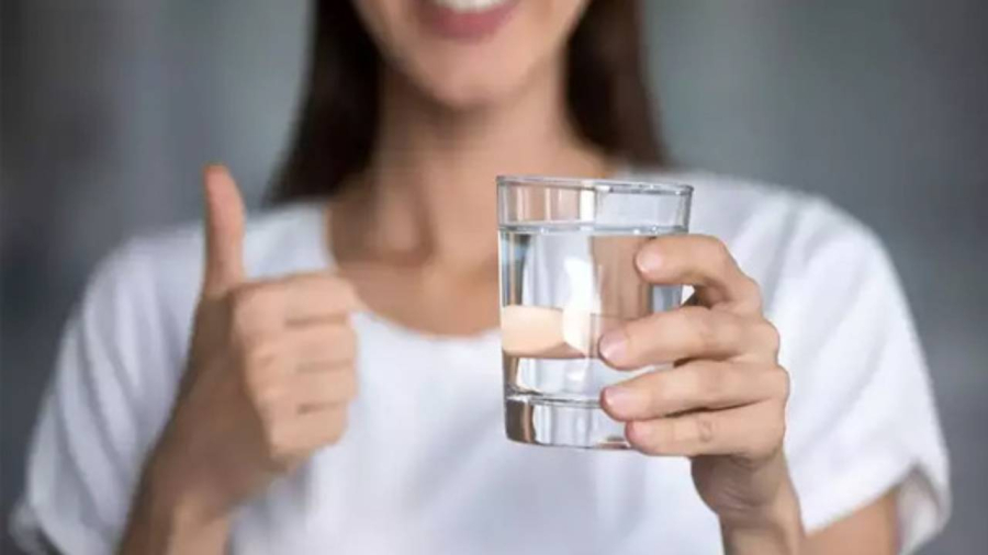 Uống nước thường xuyên rất tốt cho thận