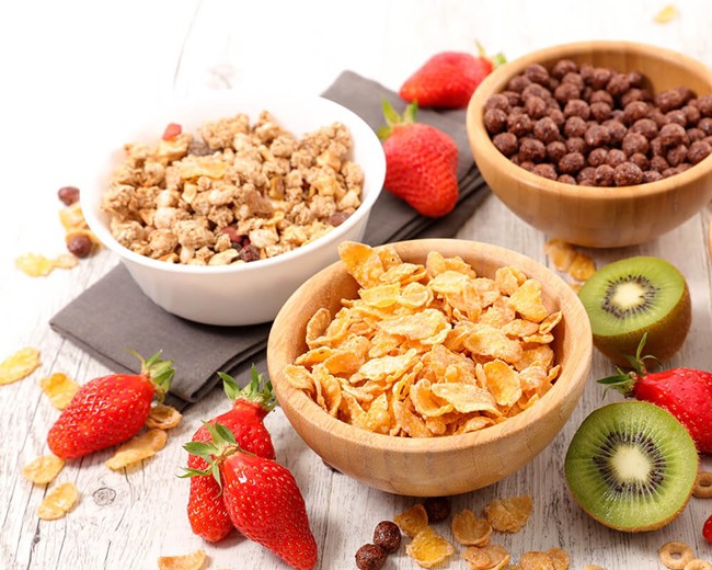 Việc dùng liên tục ngũ cốc đóng hộp cho bữa sáng trong một thời gian dài có thể giúp bạn no bụng nhưng dễ tăng cân.