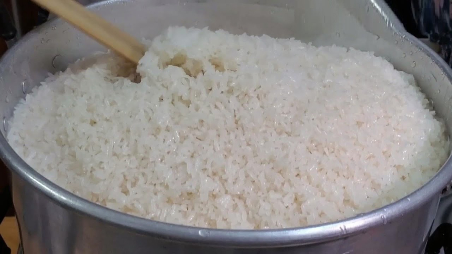 Ngâm gạo nấu xôi dẻo ngon