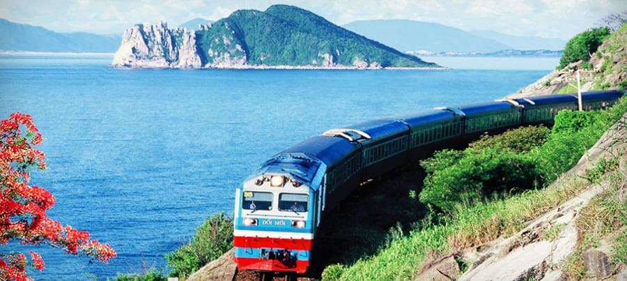 Theo kế hoạch được công bố, mỗi ngày sẽ có 4 chuyến tàu với mã số HĐ1/2 và HĐ3/4 liên tục hoạt động giữa Huế và Đà Nẵng