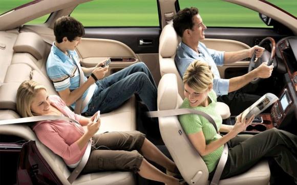 Bạn có biết khi ngồi xe ô tô thì vị trí nào là an toàn nhất hay không?