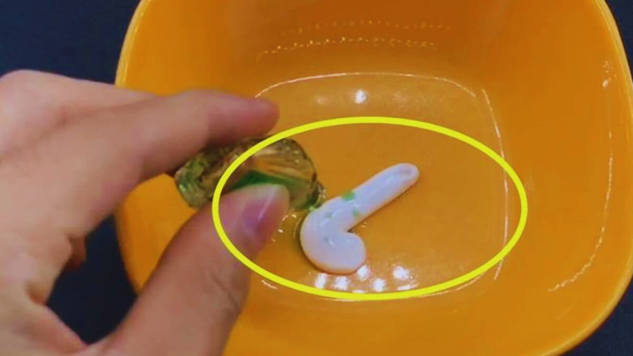 Bạn có biết tác dụng tuyệt vời của việc nhỏ tinh dầu vào kem đánh răng hay không?