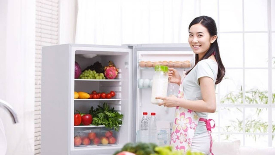 Đặt tủ lạnh ở nơi thoáng mát, tránh ánh nắng trực tiếp và các nguồn nhiệt khác