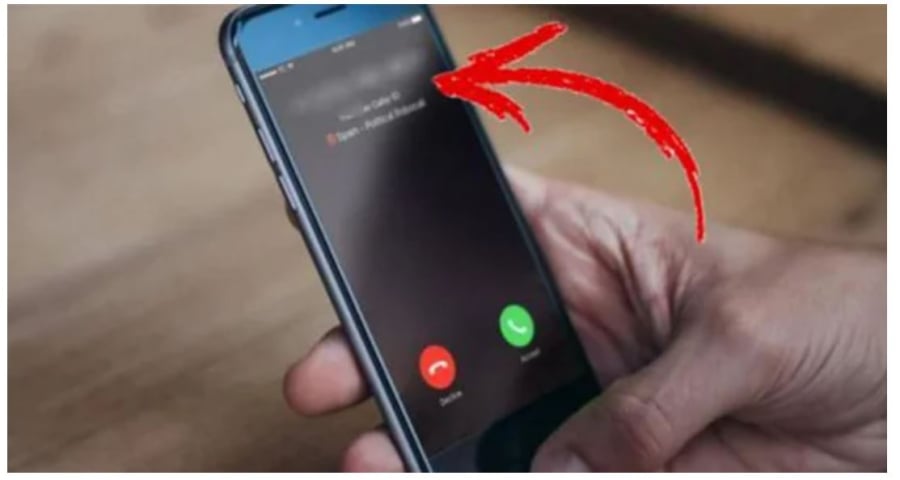 Kẻ lừa đảo này có thể gửi cho bạn một liên kết và khi bạn không may nhấp vào đó, thông tin trên điện thoại của bạn có thể bị đánh cắp.