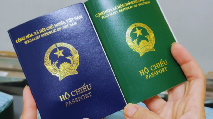 Theo Luật Xuất nhập cảnh, hộ chiếu được sử dụng để xuất cảnh, nhập cảnh, chứng minh quốc tịch và nhân thân.    