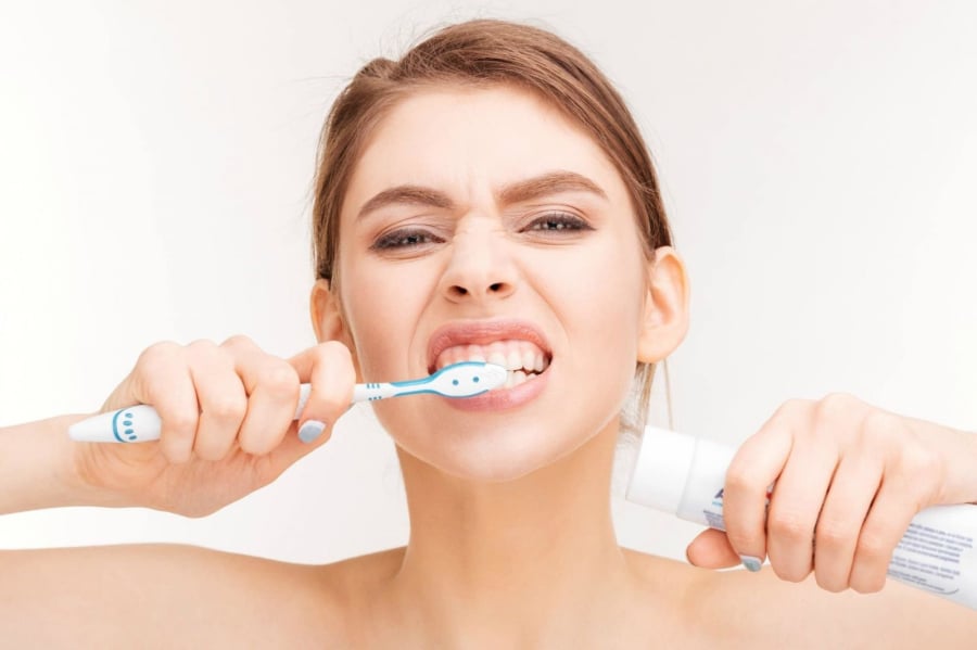 Bàn chải đánh răng tuyệt đối không dùng chung