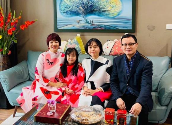 Gia đình hạnh phúc của MC Diễm Quỳnh