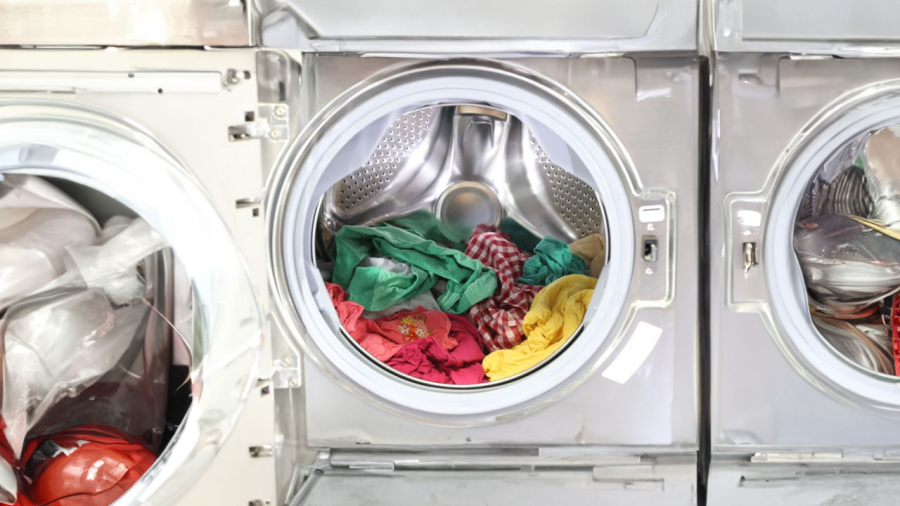 Khi dùng máy giặt nên phân loại để chọn chế độ giặt phù hợp cho từng mẻ giặt