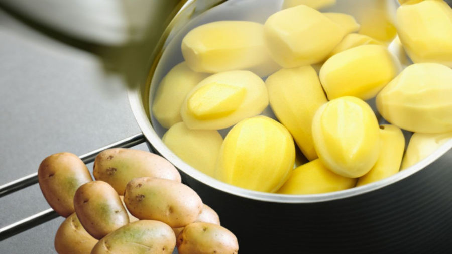 Ngâm khoai tây giúp đảm bảo loại bỏ chất độc