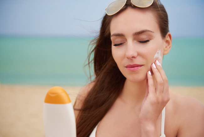 Việc không chọn loại kem chống nắng phù hợp có thể khiến sản phẩm không thẩm thấu vào da.