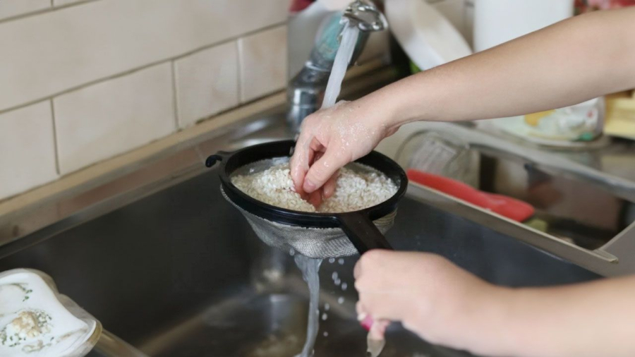 Vo gạo được cho là việc cần thiết trước khi nấu cơm nhưng cần phải biết vo đúng cách