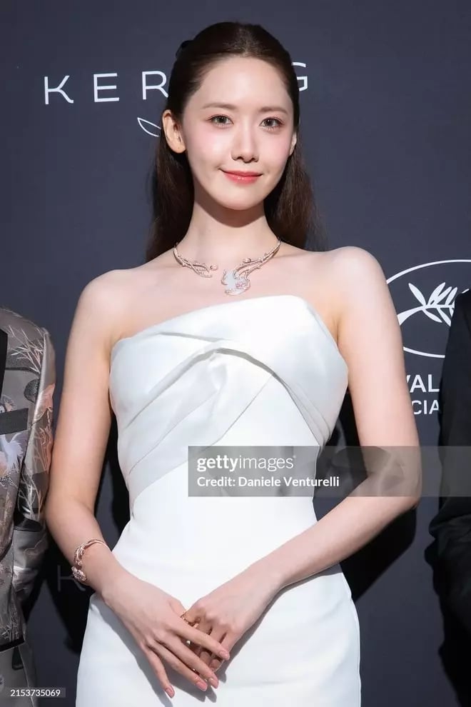 Yoona đẹp lộng lẫy tại thảm đỏ Cannes 2024 