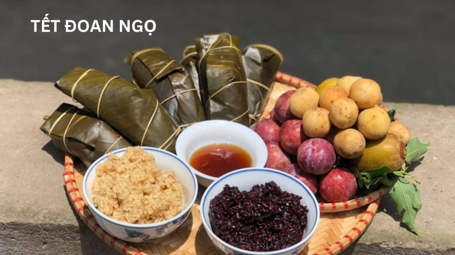 Tết Đoan Ngọ là một trong những ngày lễ truyền thống của người Việt.