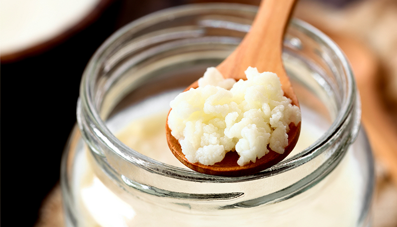 Kefir là một loại sản phẩm sữa lên men, tương tự như sữa chua nhưng có kết cấu loãng hơn và chứa hàm lượng men vi sinh cao hơn