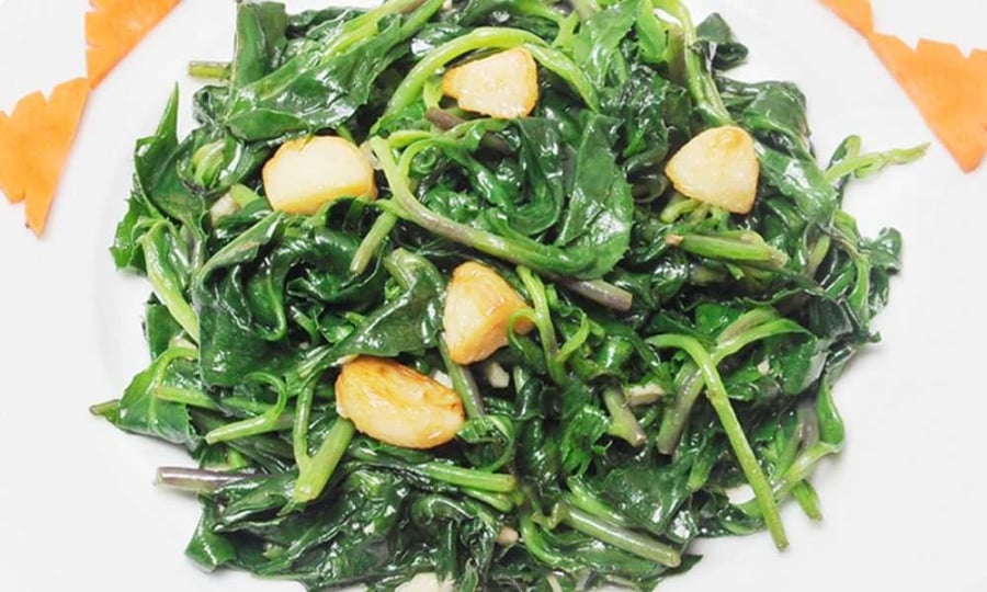 Tại các nhà hàng ở Cao Bằng, rau lỗ bình đã được đưa vào thực đơn với nhiều món ăn hấp dẫn như salad, lỗ bình xào tỏi