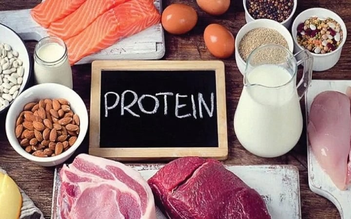 Đu đủ có chứa các enzyme chuyên phân hủy protein, điều này có thể gây trở ngại cho quá trình tiêu hóa một số thực phẩm giàu protein