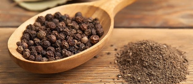 Piperine, một thành phần chủ chṓt trong hạt tiêu ᵭen, ᵭã ᵭược ⱪhoa học chứng minh có ⱪhả năng ngăn chặn sự hình thành và phát triển của tḗ bào ᴜng thư