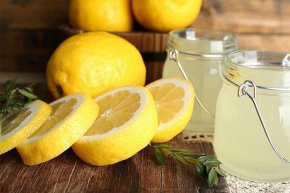 Adding lemon juice or vinegar to a dish