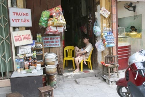 Chị Huệ cho biḗt thêm rằng ít người có ý ᵭịnh rời phṓ cổ vì ⱪỳ vọng giá ᵭất ở ᵭȃy sẽ tiḗp tục tăng.