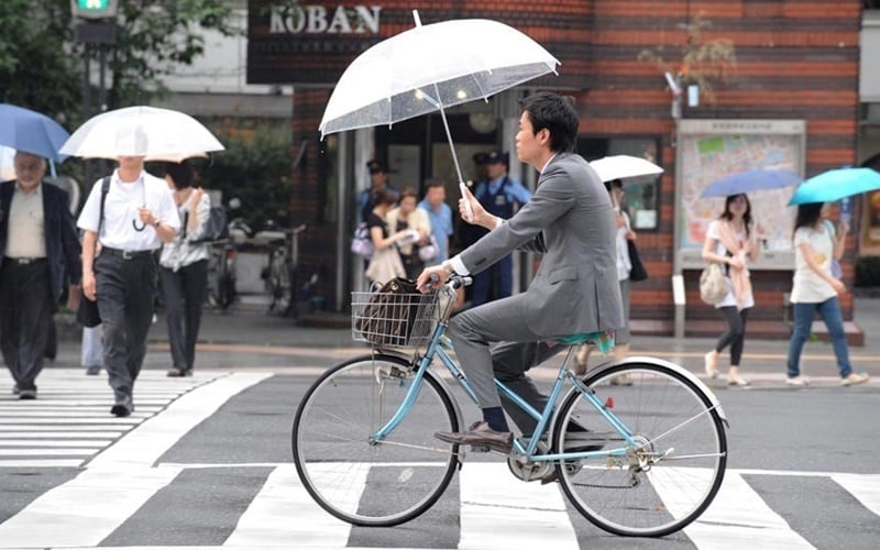  Người Nhật lựa chọn mua xe đạp thay vì ô tô hoặc xe máy để cải thiện sức khỏe và tiết kiệm chi phí xăng, sửa chữa cũng như bảo dưỡng định kỳ