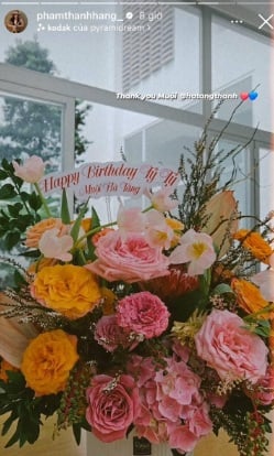 Tăng Thanh Hà gửi tặng hoa mừng sinh nhật Thanh Hằng