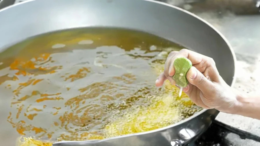 Lemon juice in frying pan