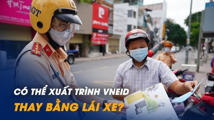 Từ tháng 8/2024: Người dân không cần mang theo 4 loại giấy tờ khi tham gia giao thông  