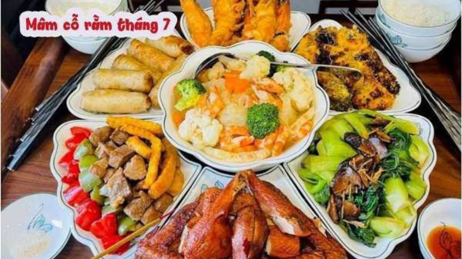 Mâm cỗ cúng rằm tháng 7 nên làm chay hay mặn?