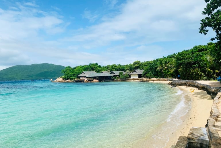 Đảo Hồn Ông cách Nha Trang 80km